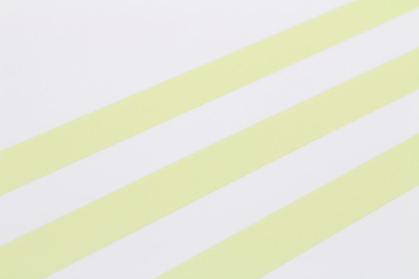MT01P310 Pastel Lime