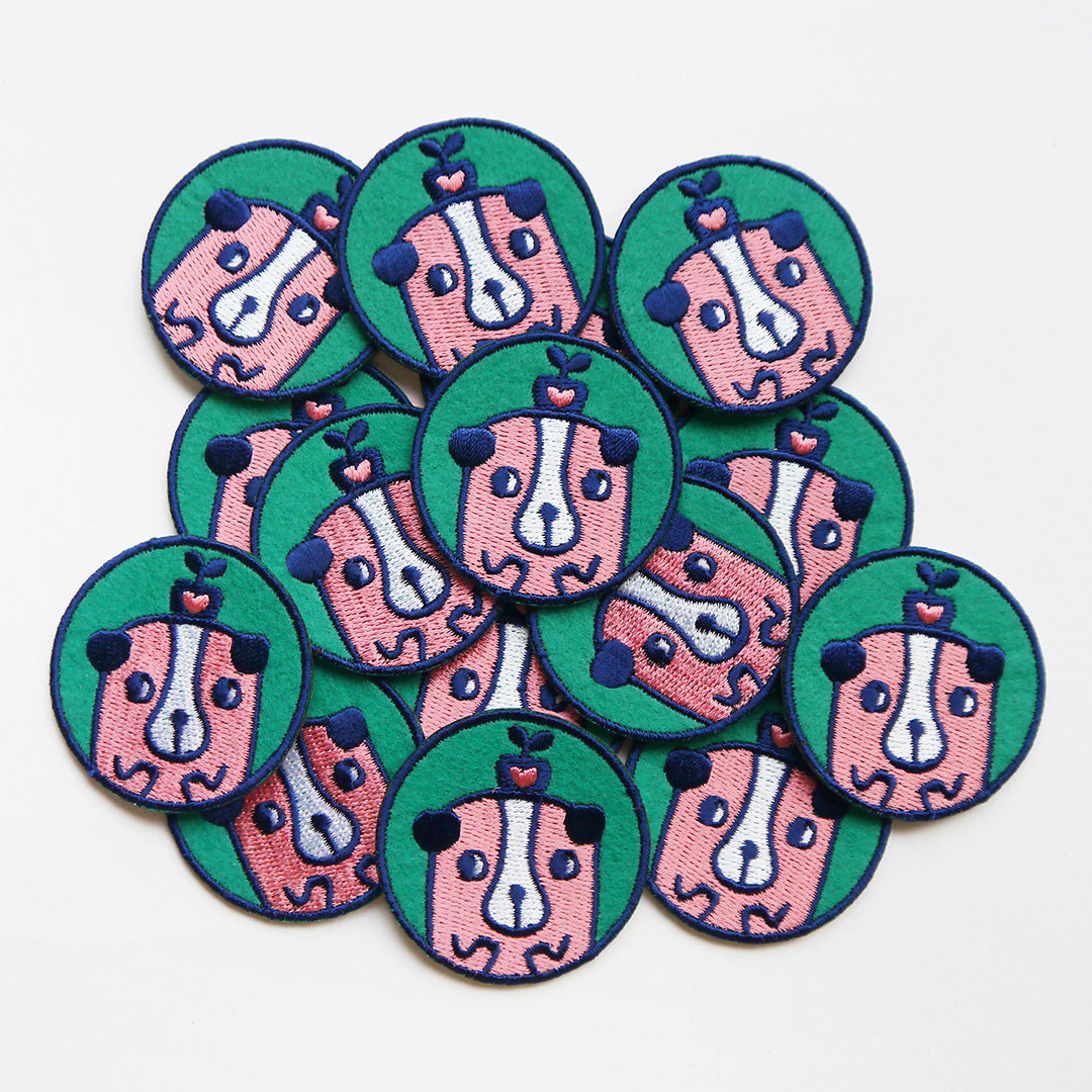 Minifanfan | Flower Pug Patch Pin