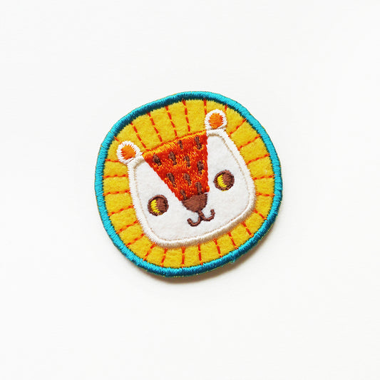 Minifanfan | Little Lion Patch Pin