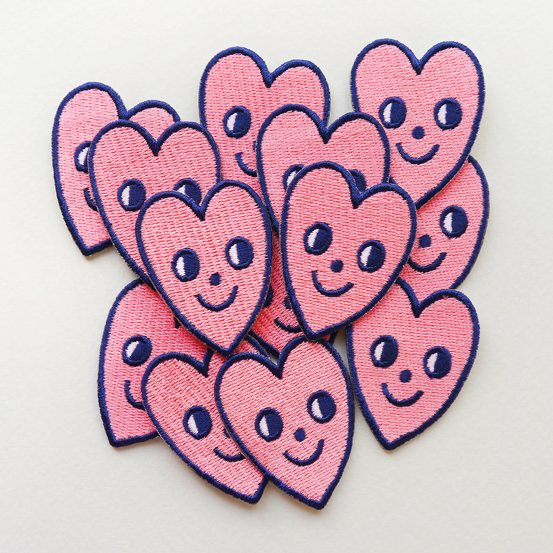 Minifanfan | Love Love Love Patch Pin