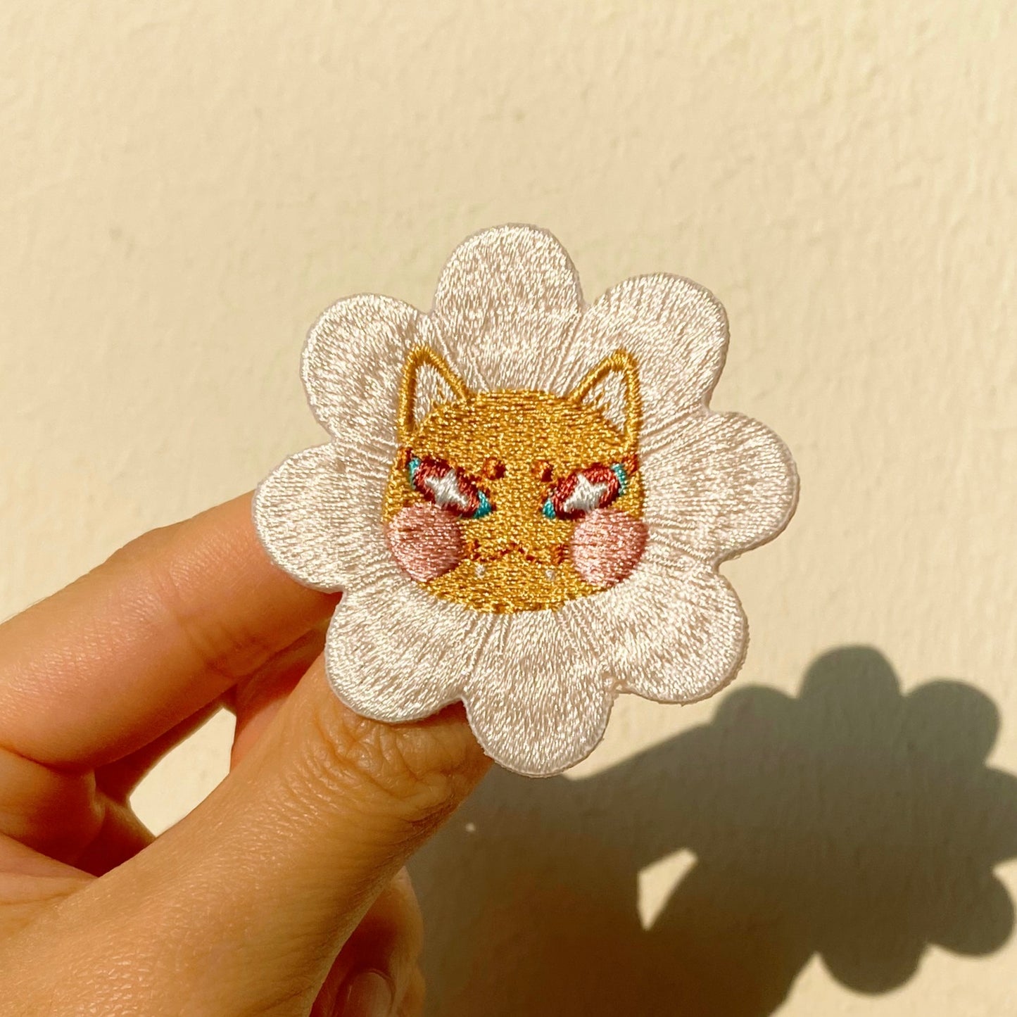 ShinnerCXI Embroidery Pin - Daisy Lion
