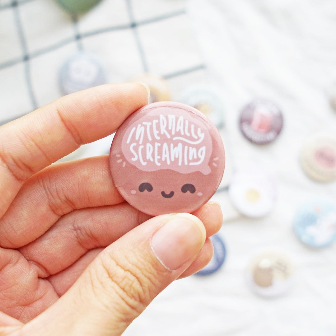 Internally Screaming Button Badge – chub.my