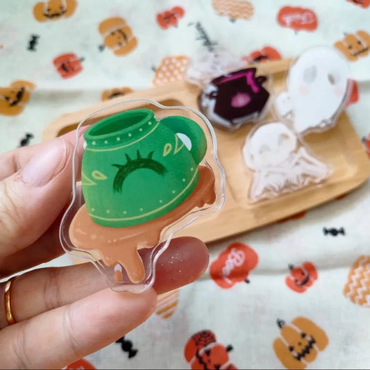 Weiliwonka Acrylic Clips - Spilled Tea